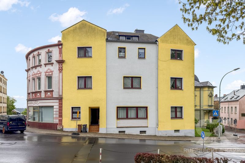 Charmante renovierte 3-Zimmer-Erdgeschosswohnung am Kirchplatz in Schönwald